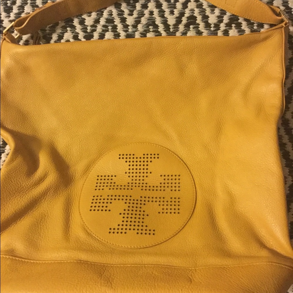 Tory Burch Shoulder Bag.